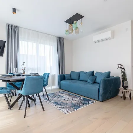 Mano Jura 3 Aqua Blue Apartment